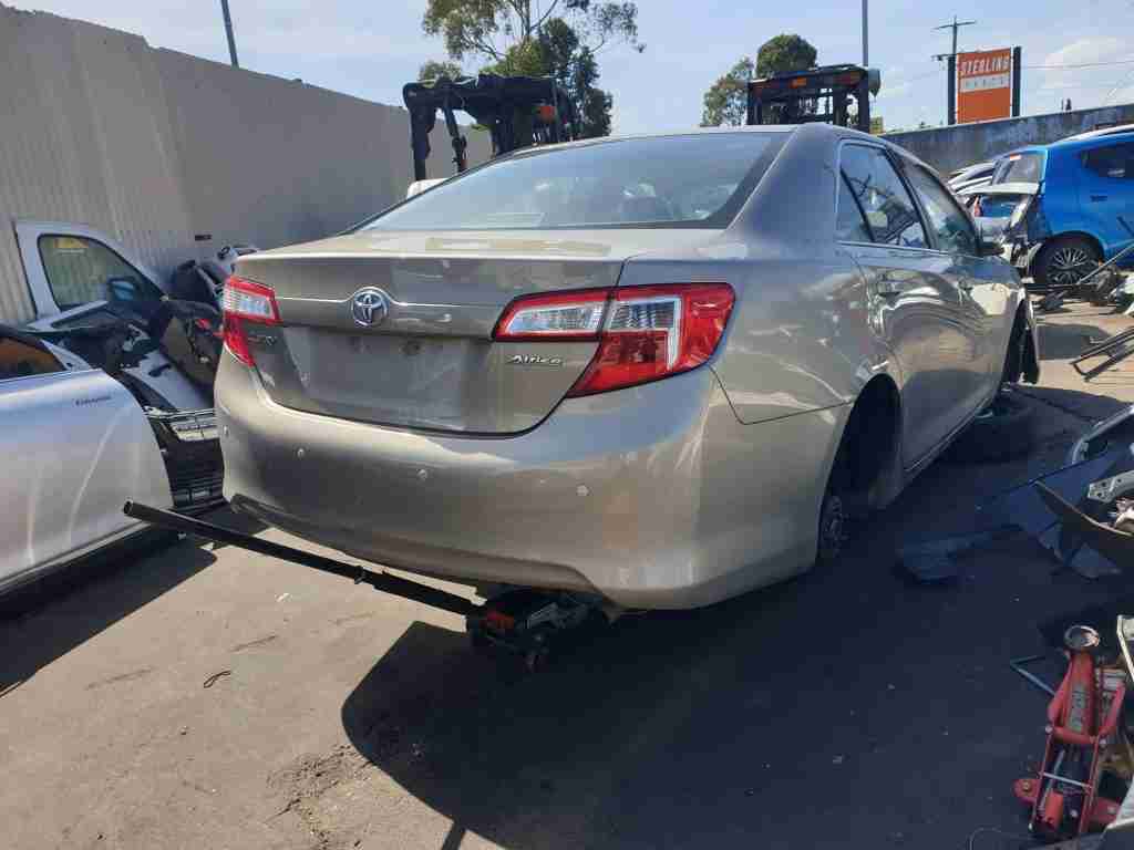 WHY YOU SHOULD SELL YOUR CAR TO BENNET WRECKERS AND CASH FOR CARS 
